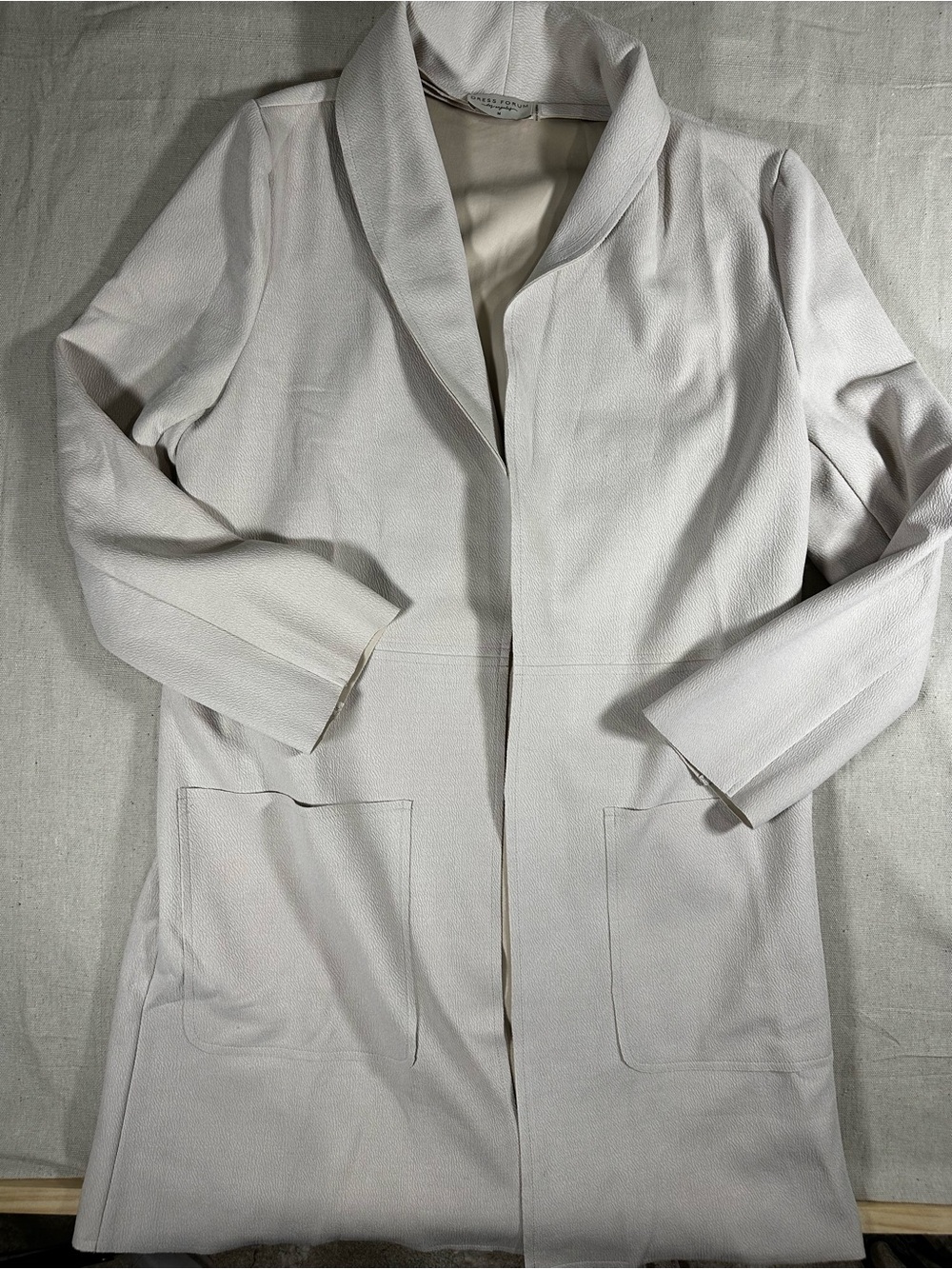 Dress Forum Los Angeles Cream Soft Textured Jacket - M